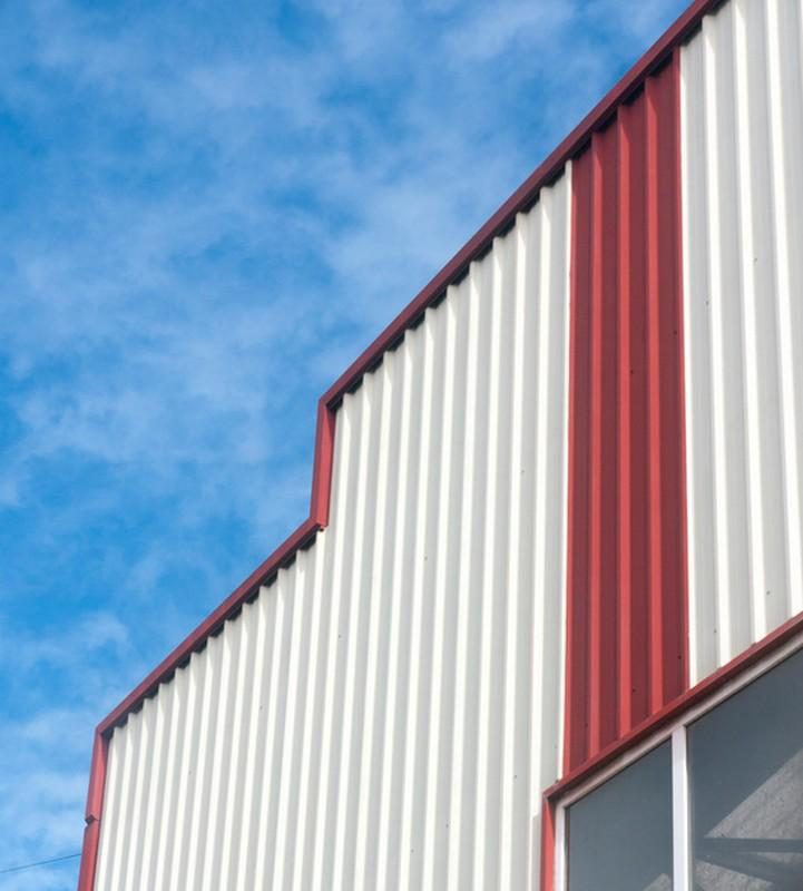 Sandwich panel facade — vertical wall panels